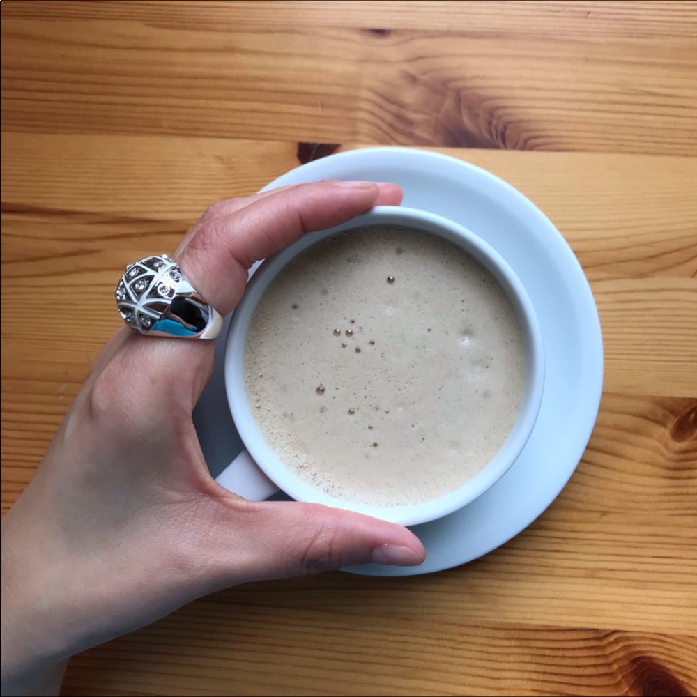 White Web Dome Crystal Silver Ring - Picture 10 of 16
